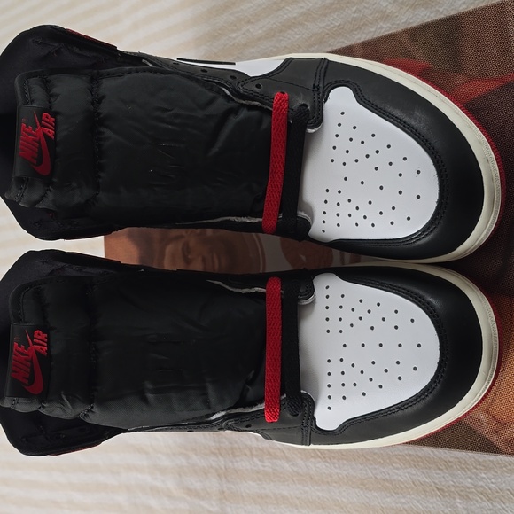 Jordan Air Jordan 1 Retro High OG 'Black Toe Reimagined' Size:10.5 - Picture 4 of 15